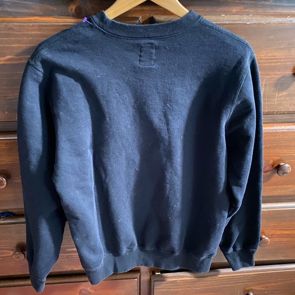 OVO - Cute Drake sweatshirt that I wore a couple of times because it was a gift. - Picture 5 of 5